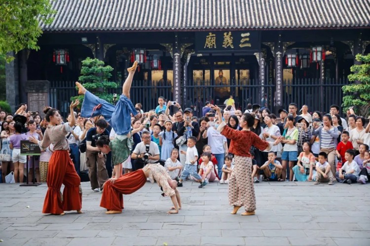 在成都咋个玩？看这篇就够了！