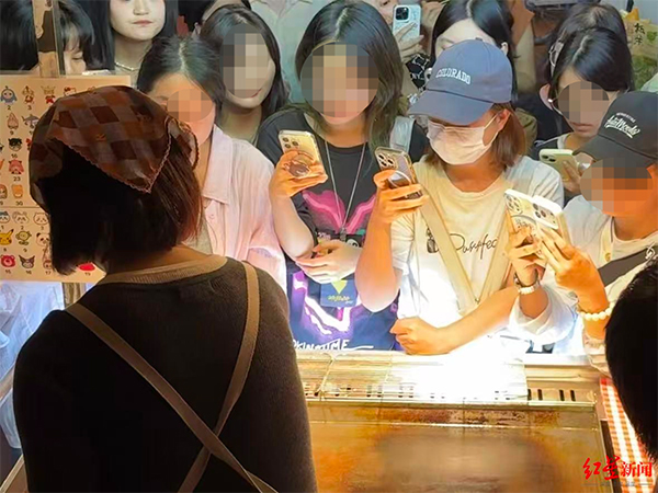 成都夜市卡通煎饼摊火了！从美术老师到“画饼姐”，她如何用创意“摊”出别样人生_fororder_未标题-5