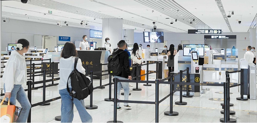 成都航空口岸出入境客货运均增长超10%