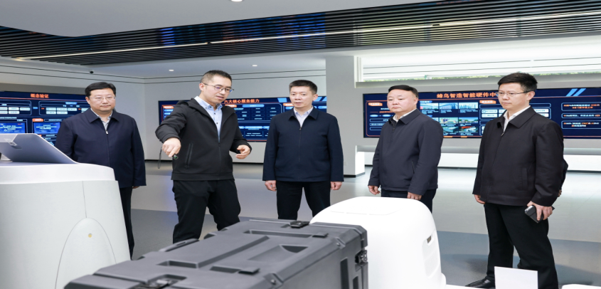 市长陈书平调研科技创新生态建设工作