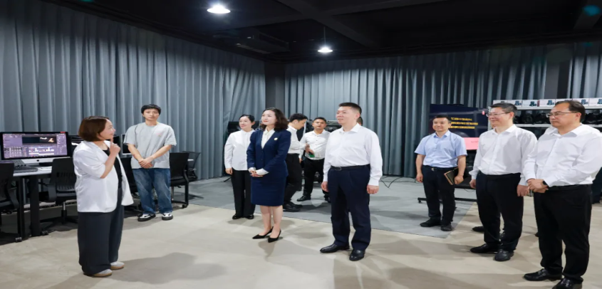 成都市长陈书平赴大邑县调研：做强特色产业 推动高质量发展
